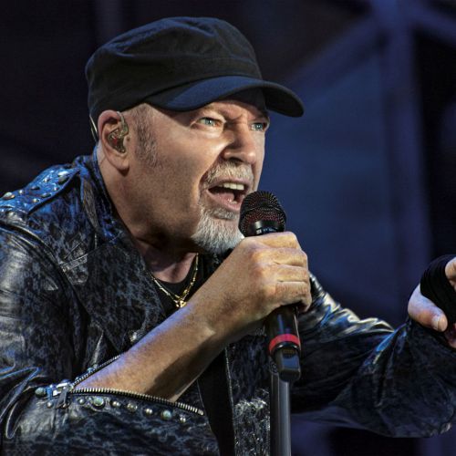 Patto con riscatto  il nuovo singolo di Vasco Rossi